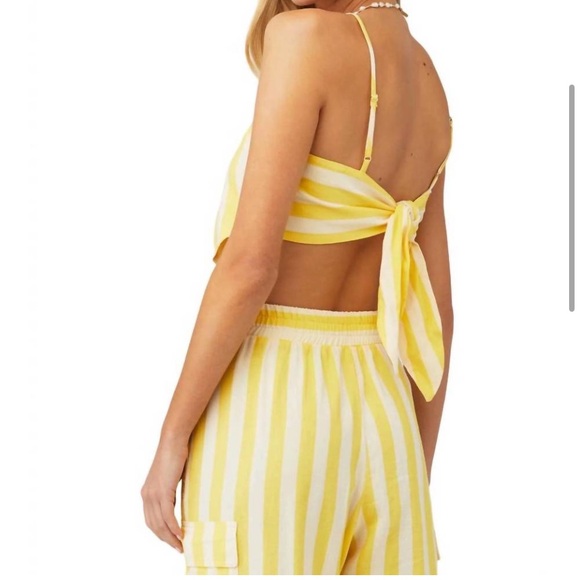 Show me your mumu scarf top. Only tried on, never worn. - Picture 4 of 4